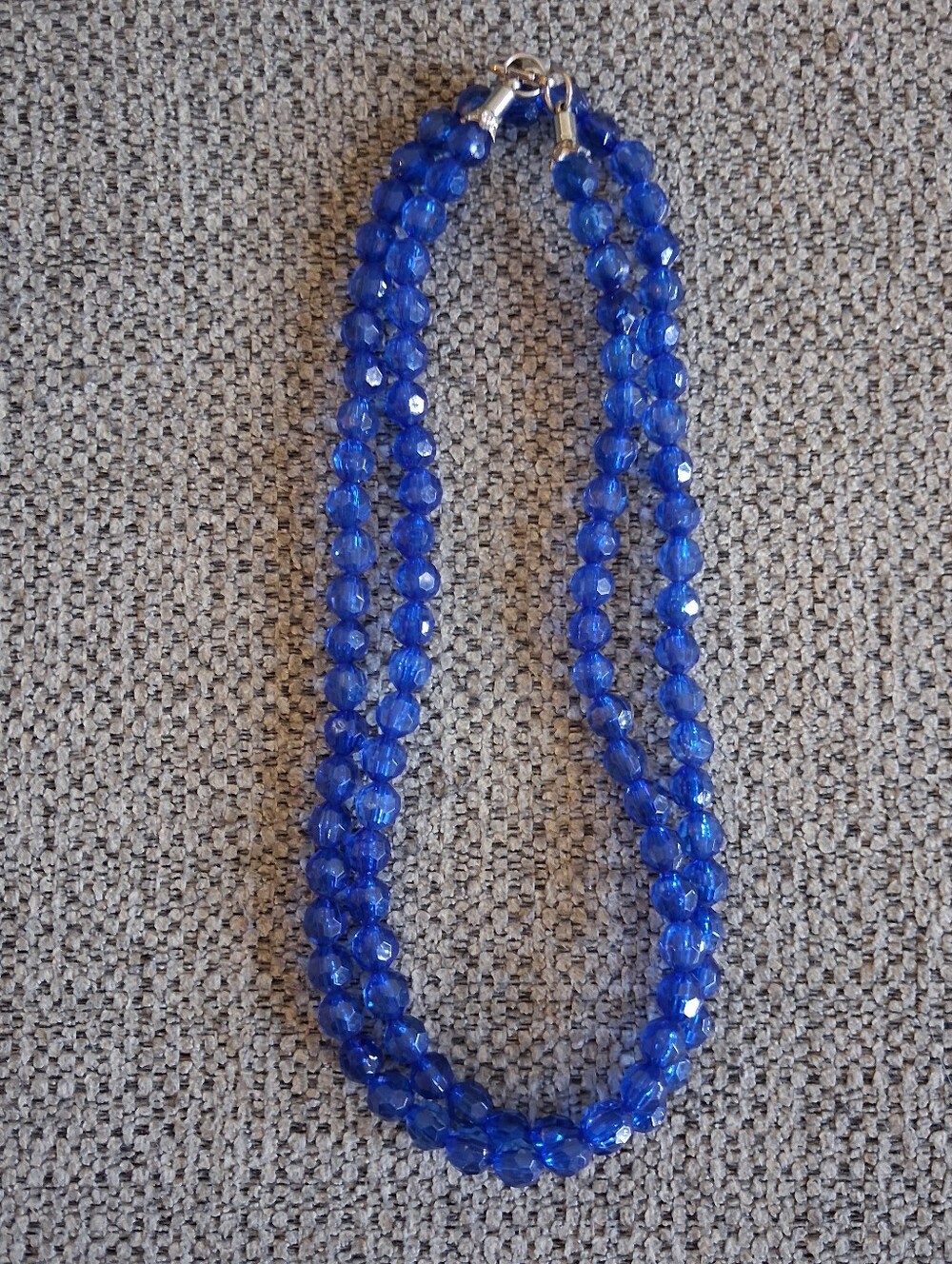 Vintage Blue Bead Necklace - Women Jewelry - Picture 2 of 10